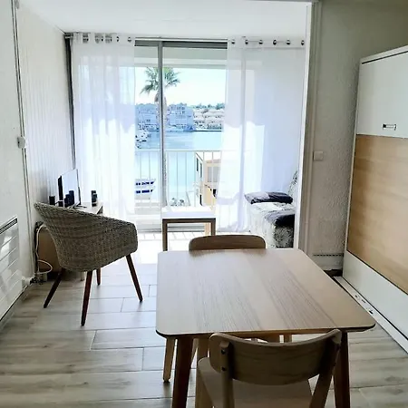 Renove Port Apartment